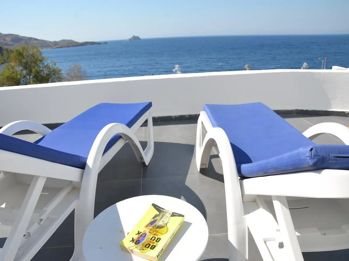 Nomia Hotel