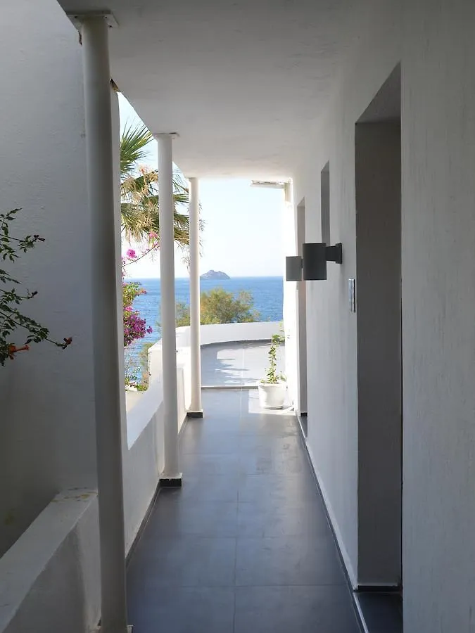 Nomia Hotel