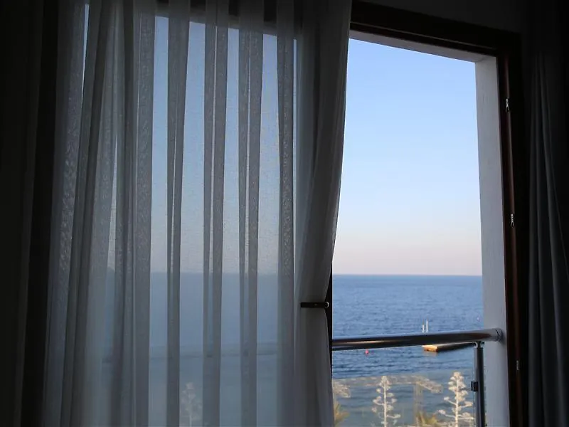 Nomia Hotel