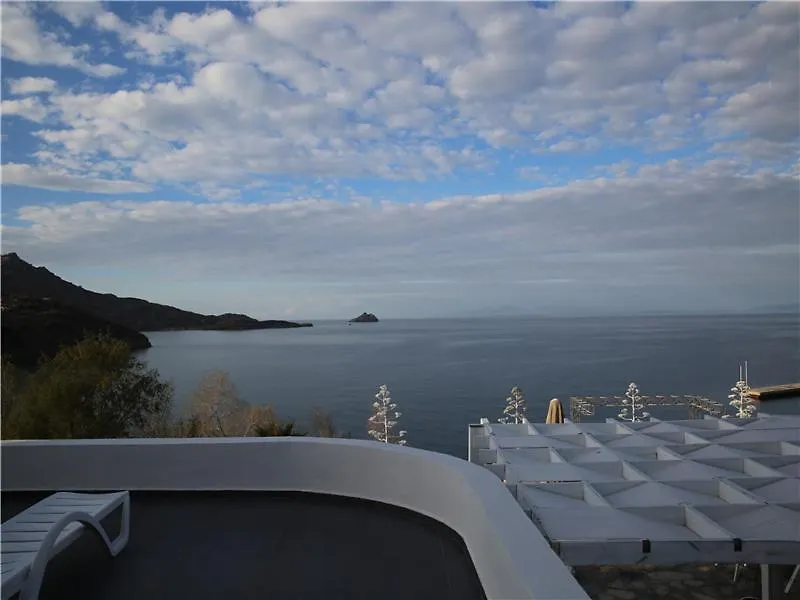 Nomia Hotel