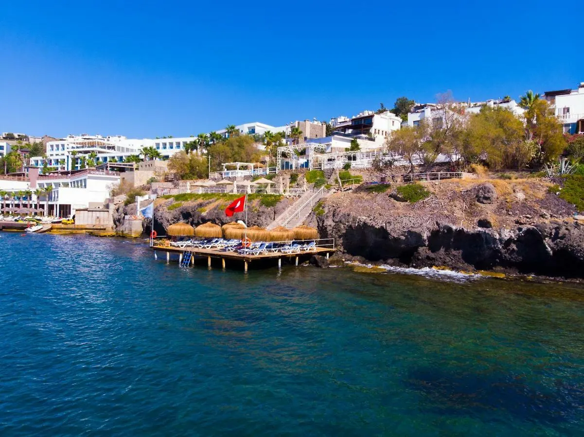 Nomia Hotel
